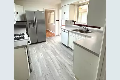 5900 Donjoy Drive, Blue Ash, OH 45242 - Photo 9