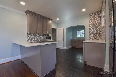 3036 Kinmont Street, Cincinnati, OH 45208 - Photo 11