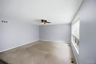5633 Sunrise View Cir, Liberty Township, OH 45044 - Photo 5