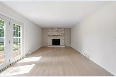 6683 Tylersville, West Chester, OH 45069 - Photo 25