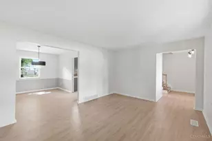 6683 Tylersville, West Chester, OH 45069 - Photo 11