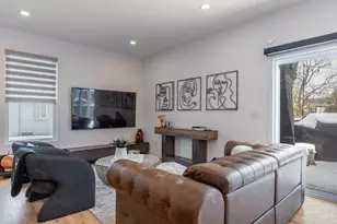 5017 Kenwood Rd, Cincinnati, OH 45227 - Photo 9