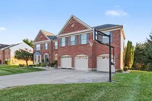 183 Feist Manor Dr, Delhi Township, OH 45238 - Photo 3