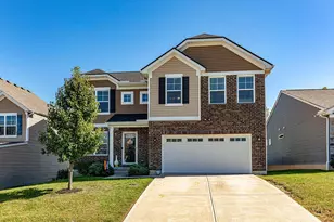 2148 Pine Valley Dr, Hamilton, OH 45013 - Photo 1
