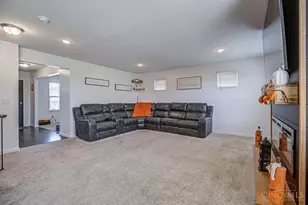 2148 Pine Valley Dr, Hamilton, OH 45013 - Photo 5