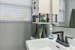 240 Oneida Dr, Loveland, OH 45140 - Photo 23