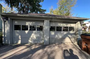 328 Durrell Ave, Wyoming, OH 45215 - Photo 9