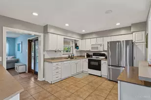 5662 Green Acres Ct, Green Township, OH 45248 - Photo 9