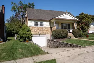 5662 Green Acres Ct, Green Township, OH 45248 - Photo 3