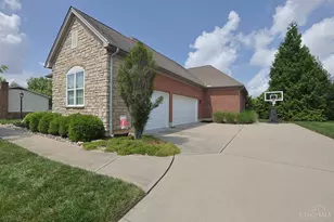 8037 Pleasure Dr, West Chester, OH 45069 - Photo 41