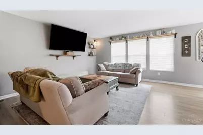 1135 Linford Circle, Hamilton Township, OH 45039 - Photo 9