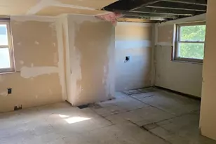 2957 Massachusetts Ave, Cincinnati, OH 45225 - Photo 9