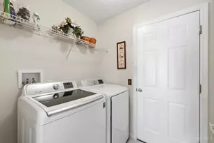 3251 Sycamore Woods Ln, Hamilton, OH 45011 - Photo 19