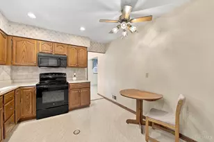 5137 Grosse Pointe Ln, Cincinnati, OH 45238 - Photo 11