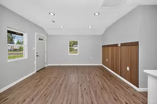 8812 Pine Rd, Sycamore Township, OH 45242 - Photo 13