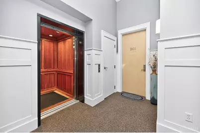 417 Vine Street #201, Cincinnati, OH 45202 - Photo 3