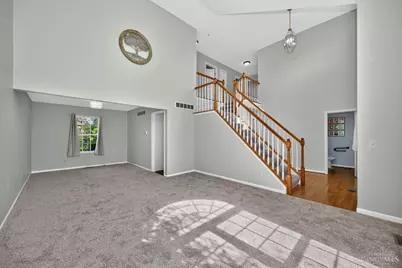 328 Keeneland Court, Lebanon, OH 45036 - Photo 7