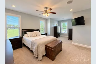 3889 Hickory Hollow Drive, Ross Township, OH 45013 - Photo 9