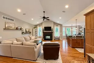 3889 Hickory Hollow Dr, Ross Township, OH 45013 - Photo 3