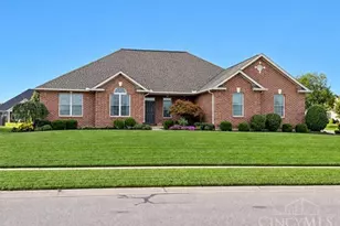3889 Hickory Hollow Dr, Ross Township, OH 45013 - Photo 1