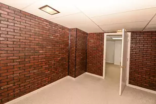 6815 Hampton Dr, Cincinnati, OH 45236 - Photo 31