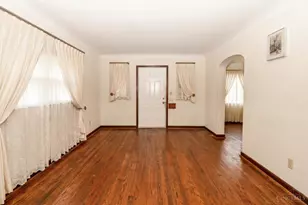 6815 Hampton Dr, Cincinnati, OH 45236 - Photo 3