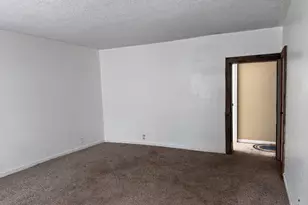 261 Eastern Ave, Leesburg, OH 45135 - Photo 3