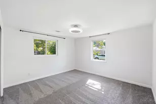 11049 Corine Ave, Blue Ash, OH 45242 - Photo 17