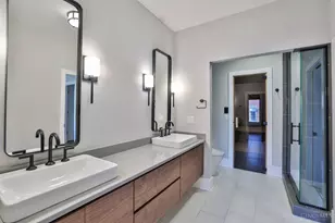 128 Goethe St, Cincinnati, OH 45202 - Photo 21