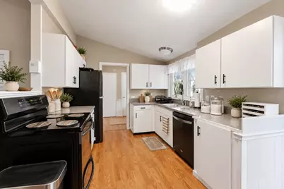 1221 James Road, Hamilton, OH 45013 - Photo 17