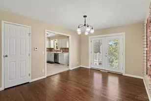 4371 Airycrest Ln, Green Township, OH 45211 - Photo 9