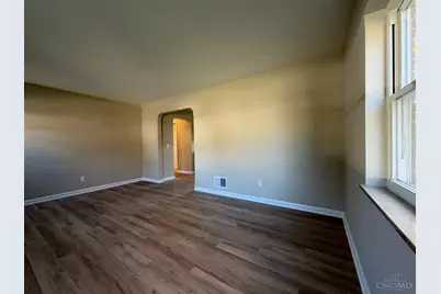 5223 Parkview Avenue, Green Township, OH 45238 - Photo 5
