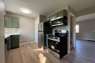 5223 Parkview Ave, Green Township, OH 45238 - Photo 9