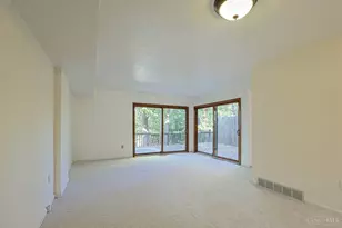 9957 Timbers Dr, Blue Ash, OH 45242 - Photo 7