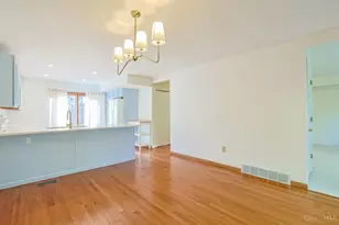 9957 Timbers Dr, Blue Ash, OH 45242 - Photo 11