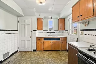 2159 Glenside Ave, Cincinnati, OH 45212 - Photo 11