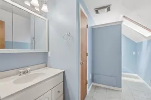 4942 Oaklawn Dr, Cincinnati, OH 45227 - Photo 37