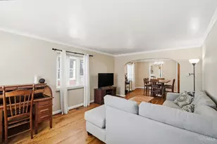 4942 Oaklawn Dr, Cincinnati, OH 45227 - Photo 9