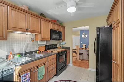 5171 Carriage Hill #229, Green Township, OH 45248 - Photo 9