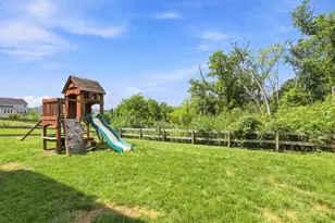 8127 Valley Crossing Dr, Colerain Township, OH 45247 - Photo 51