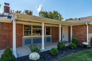 593 Sonny Ln, Union Township, OH 45244 - Photo 3