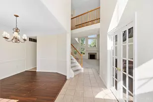 6398 Mueller Lakes Ln, Miami Township, OH 45140 - Photo 3