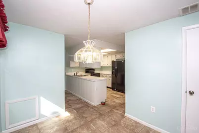 1200 Heathshire Drive, Centerville, OH 45459 - Photo 9