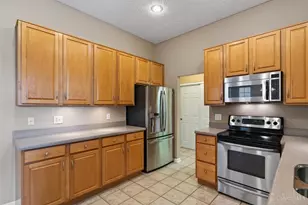 3664 Aston Woods Dr, Miami Township, OH 45002 - Photo 17