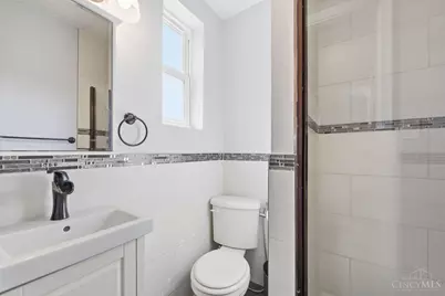 1121 Gilsey Avenue, Cincinnati, OH 45205 - Photo 15