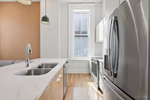 915 Vine St, Cincinnati, OH 45202 - Photo 5