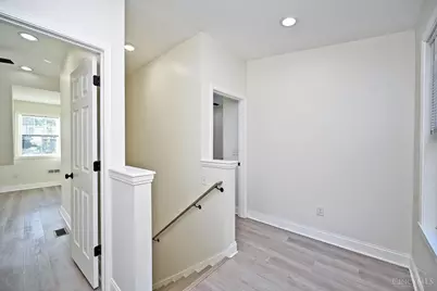 5748 Bramble Avenue, Cincinnati, OH 45227 - Photo 23