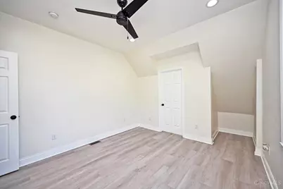 5748 Bramble Avenue, Cincinnati, OH 45227 - Photo 25