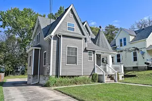 5748 Bramble Ave, Cincinnati, OH 45227 - Photo 3