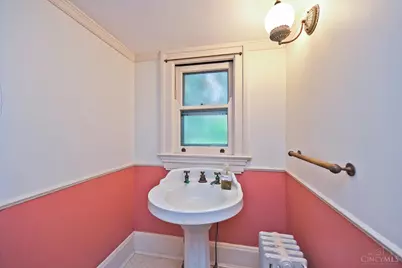 254 Elm Avenue, Wyoming, OH 45215 - Photo 27